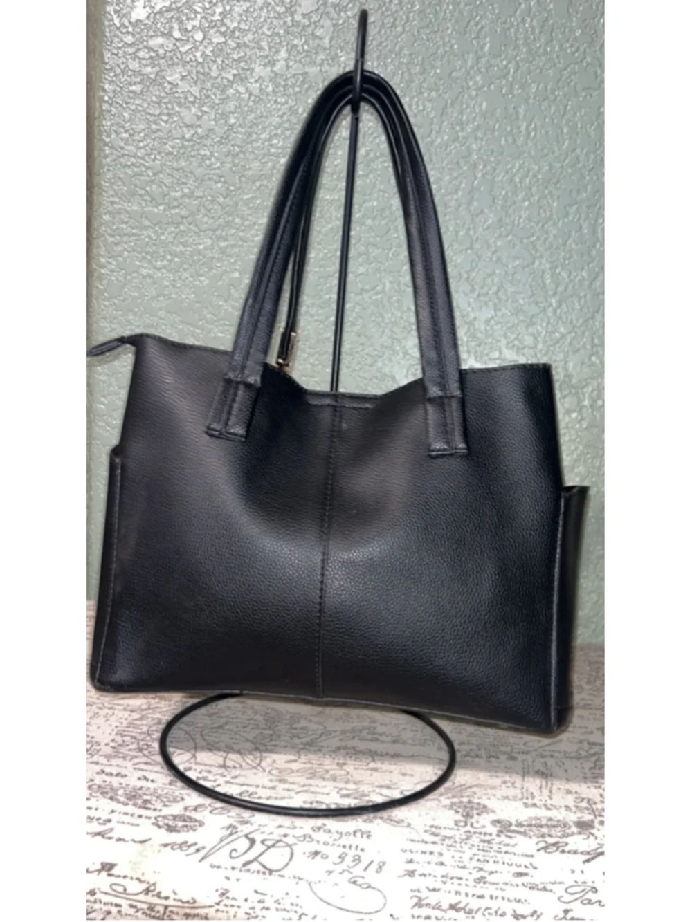 Women's Unbranded Black Tote Bag One Size with Gold Accents - Picture 1 of 6
